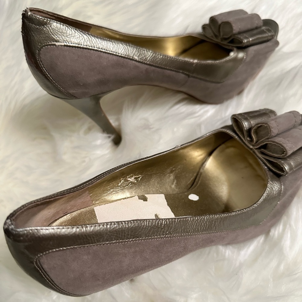 Metallic Heels - Picture 2 of 8